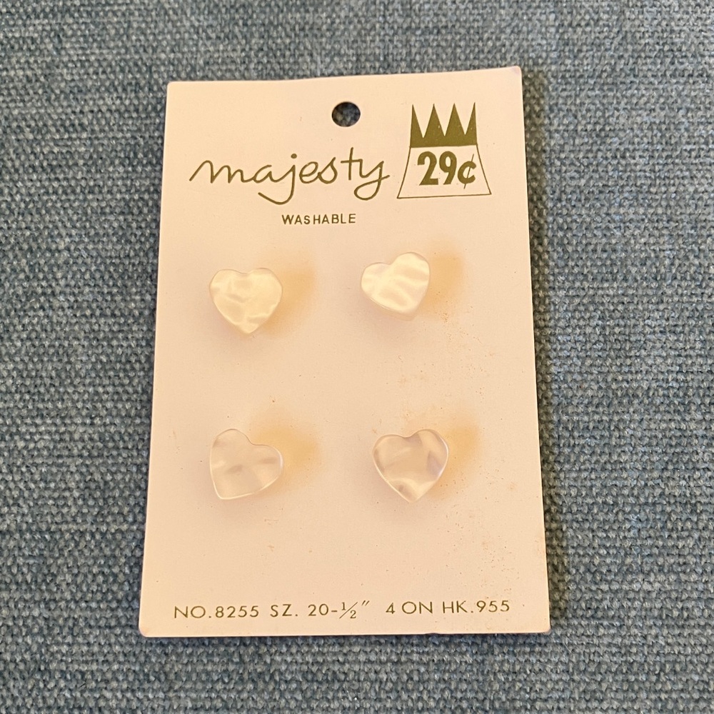 New Majesty Heart Buttons